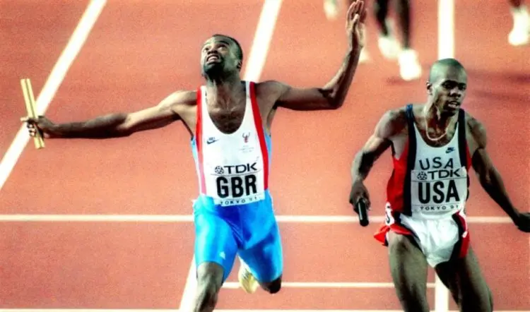 Kriss Akabusi world 4x400m 1991