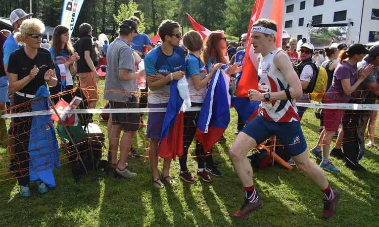 Kris-Jones-orienteering-by-Alexander-Chepelin